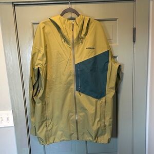 Patagonia Mustard and Teal Shell Jacket XL